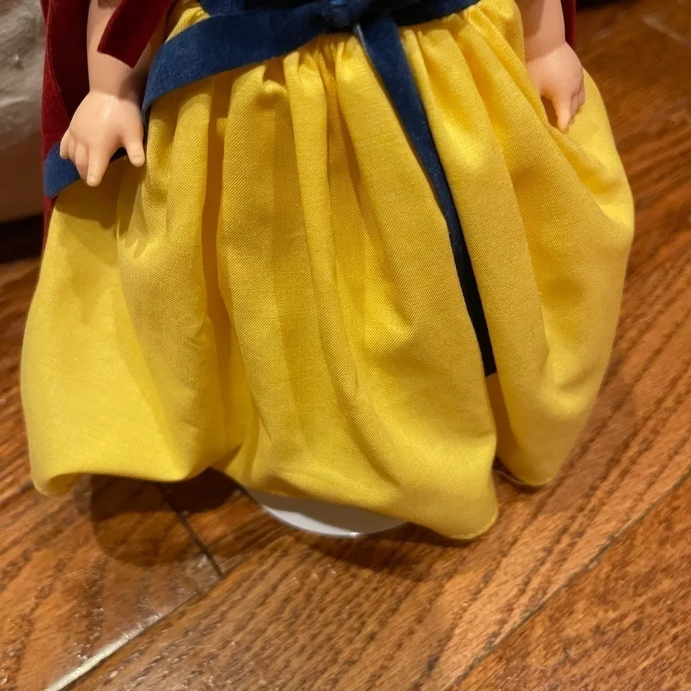 Vintage Snow White 9